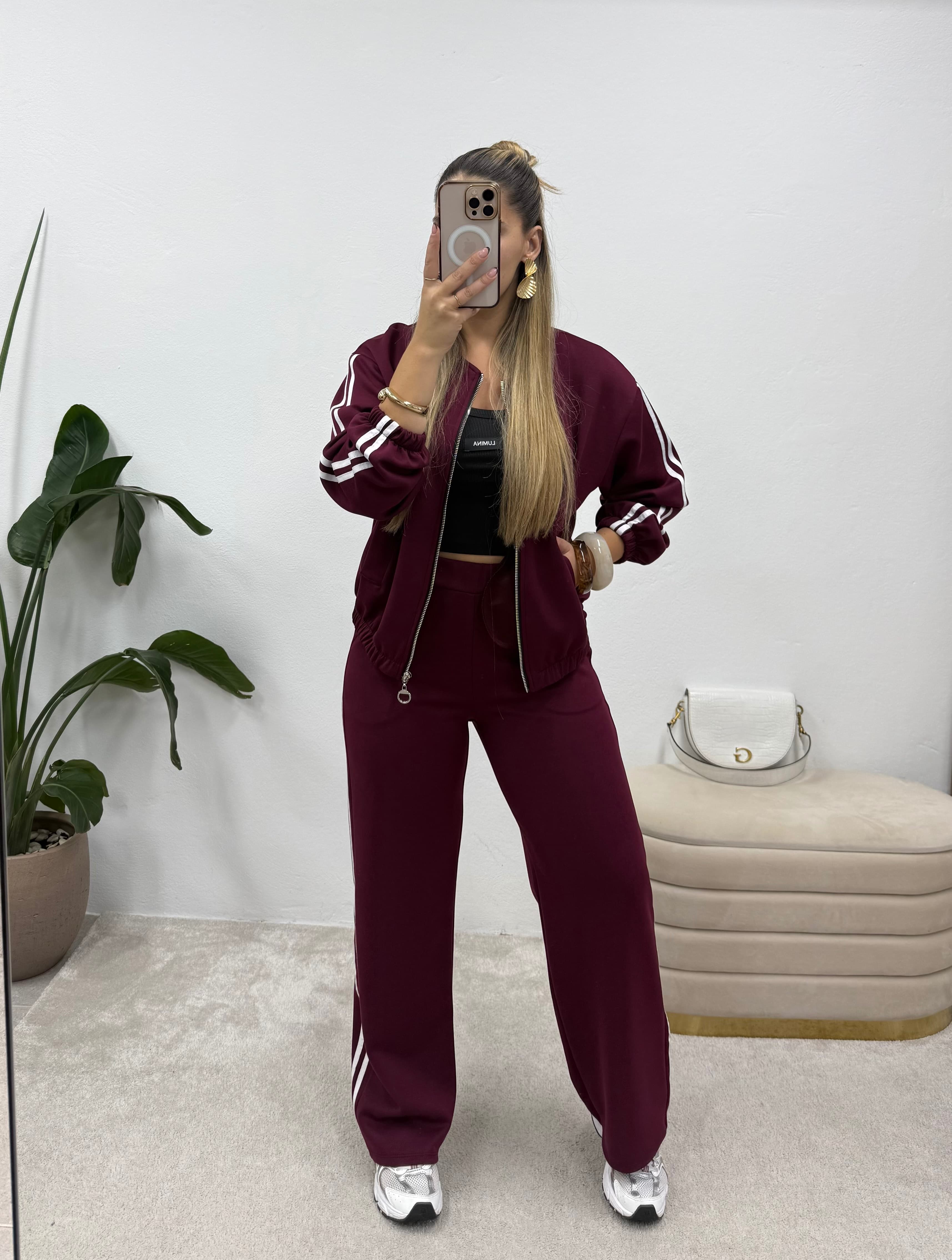 Conjunto Bordeaux Comfort