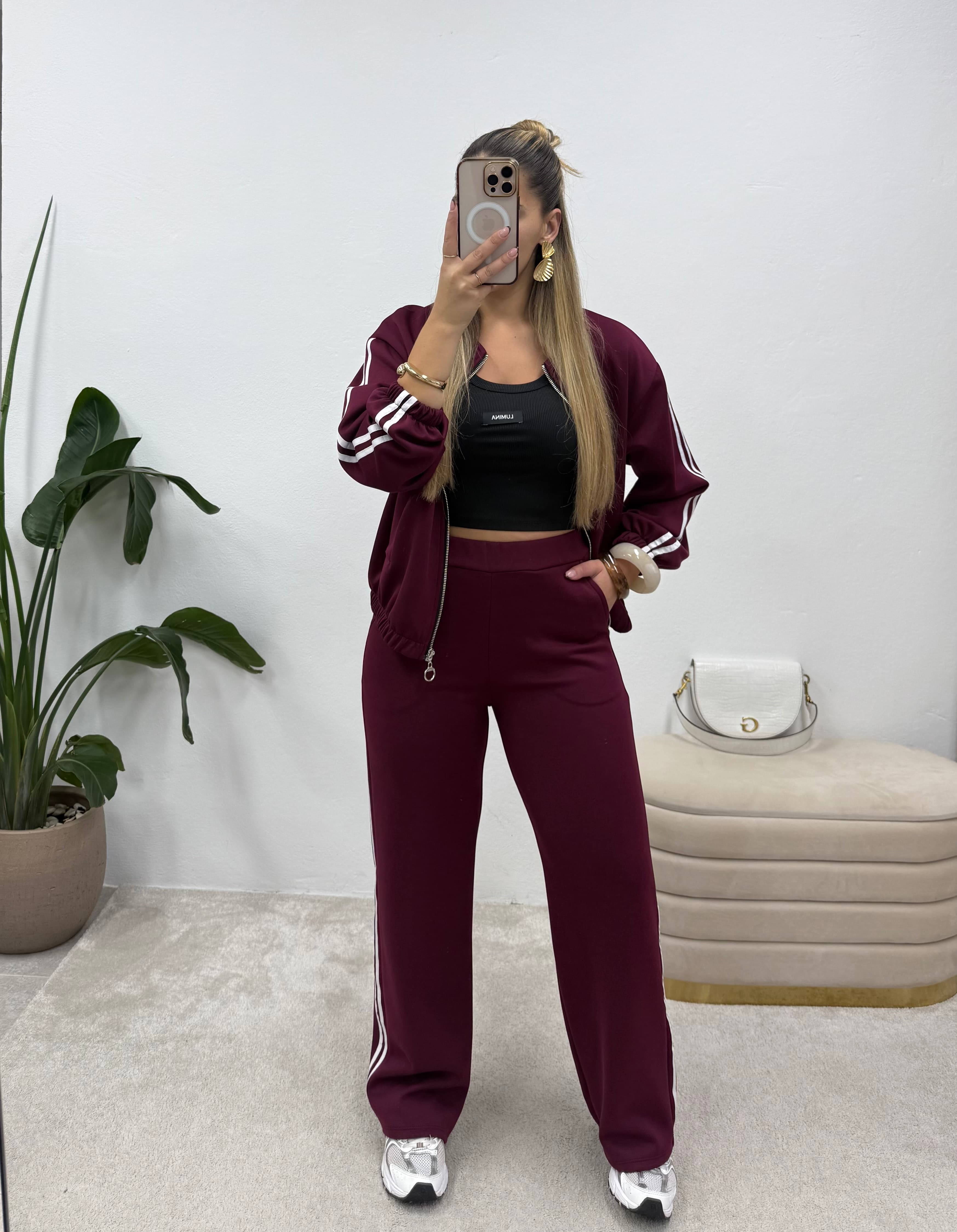 Conjunto Bordeaux Comfort 4