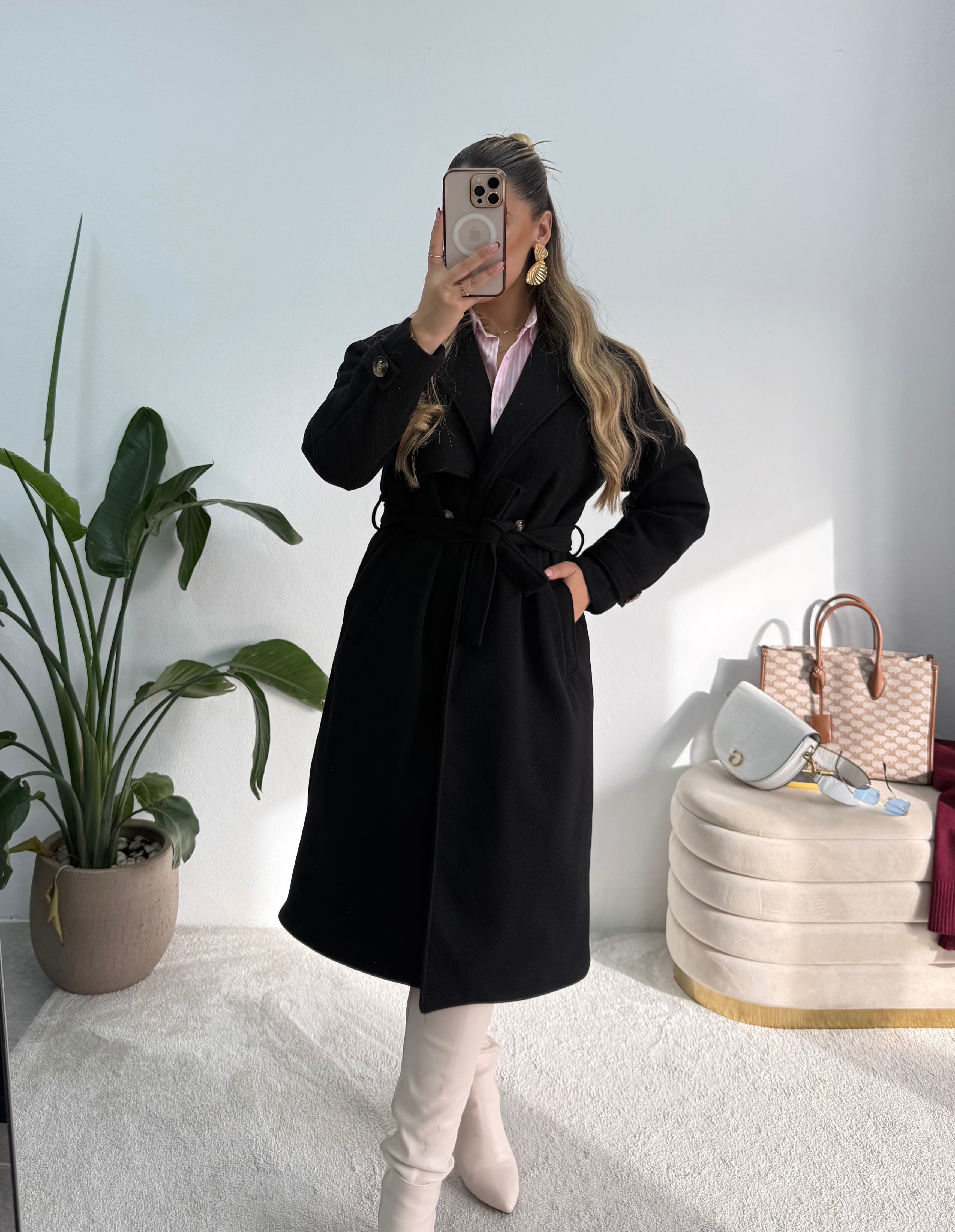 Sobretudo Essential Preto