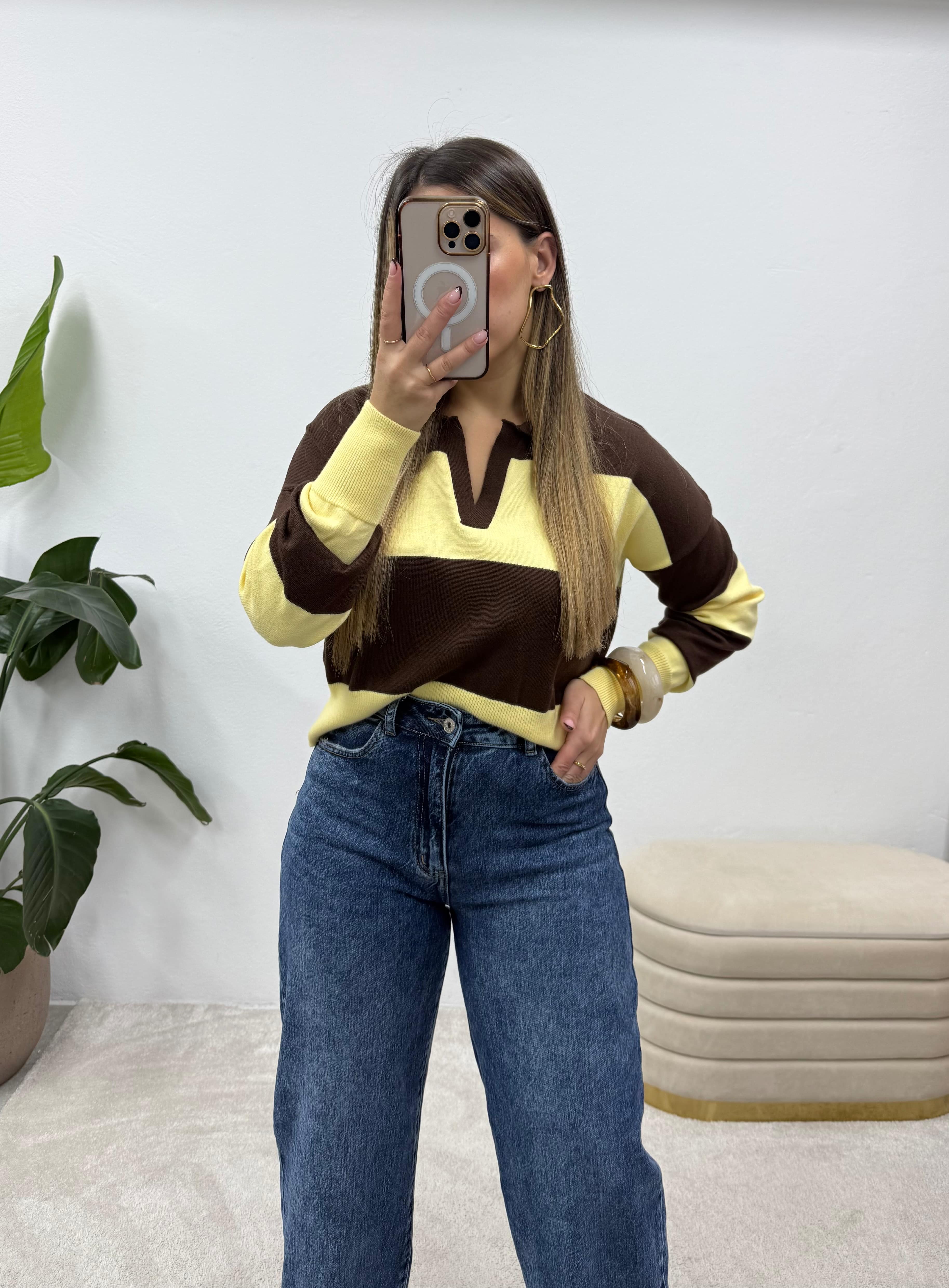 Polo risca amarelo/castanho