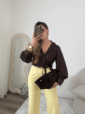 Blusa Mocha Delicate