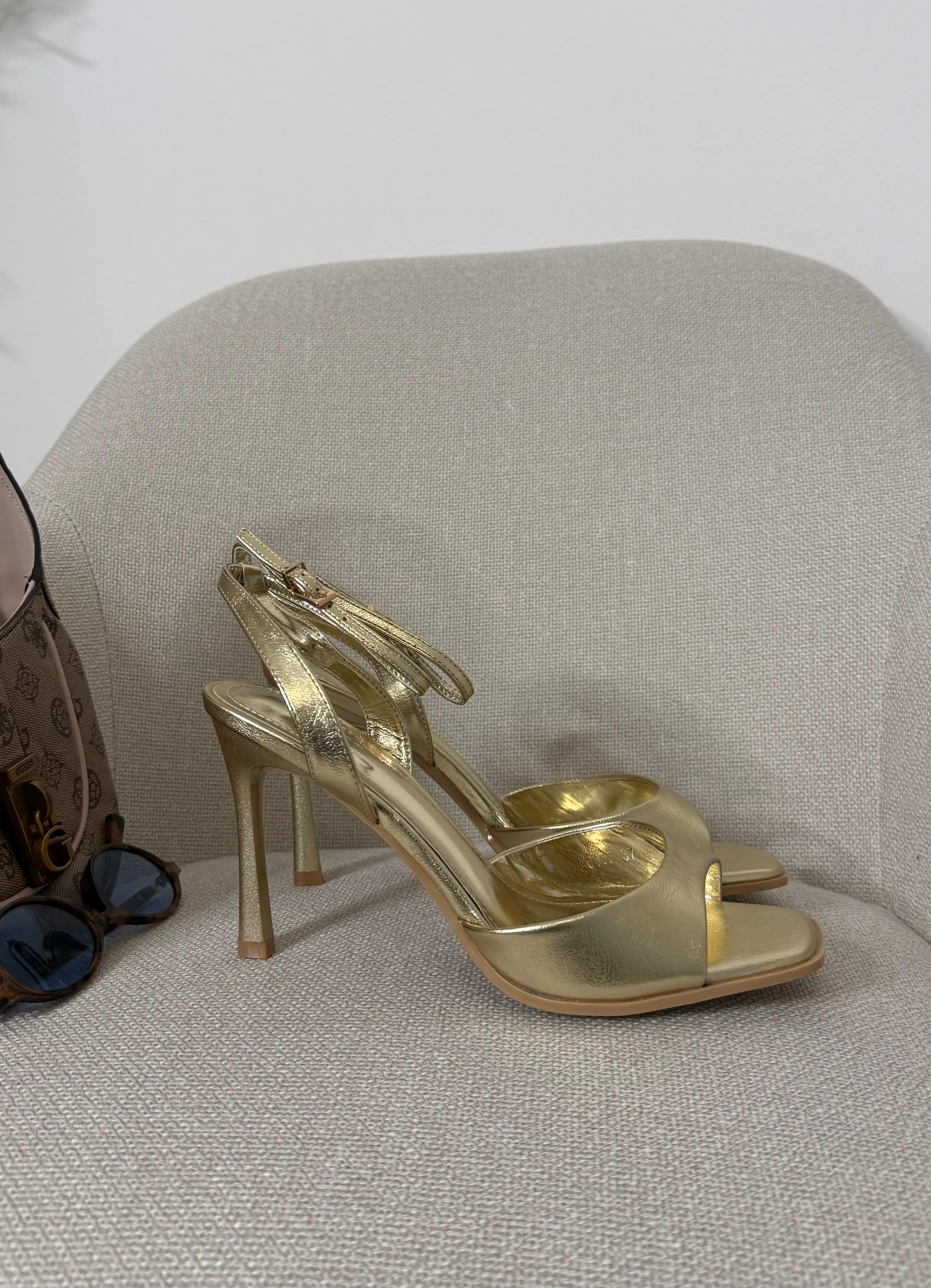 Sandália kyra Gold 6