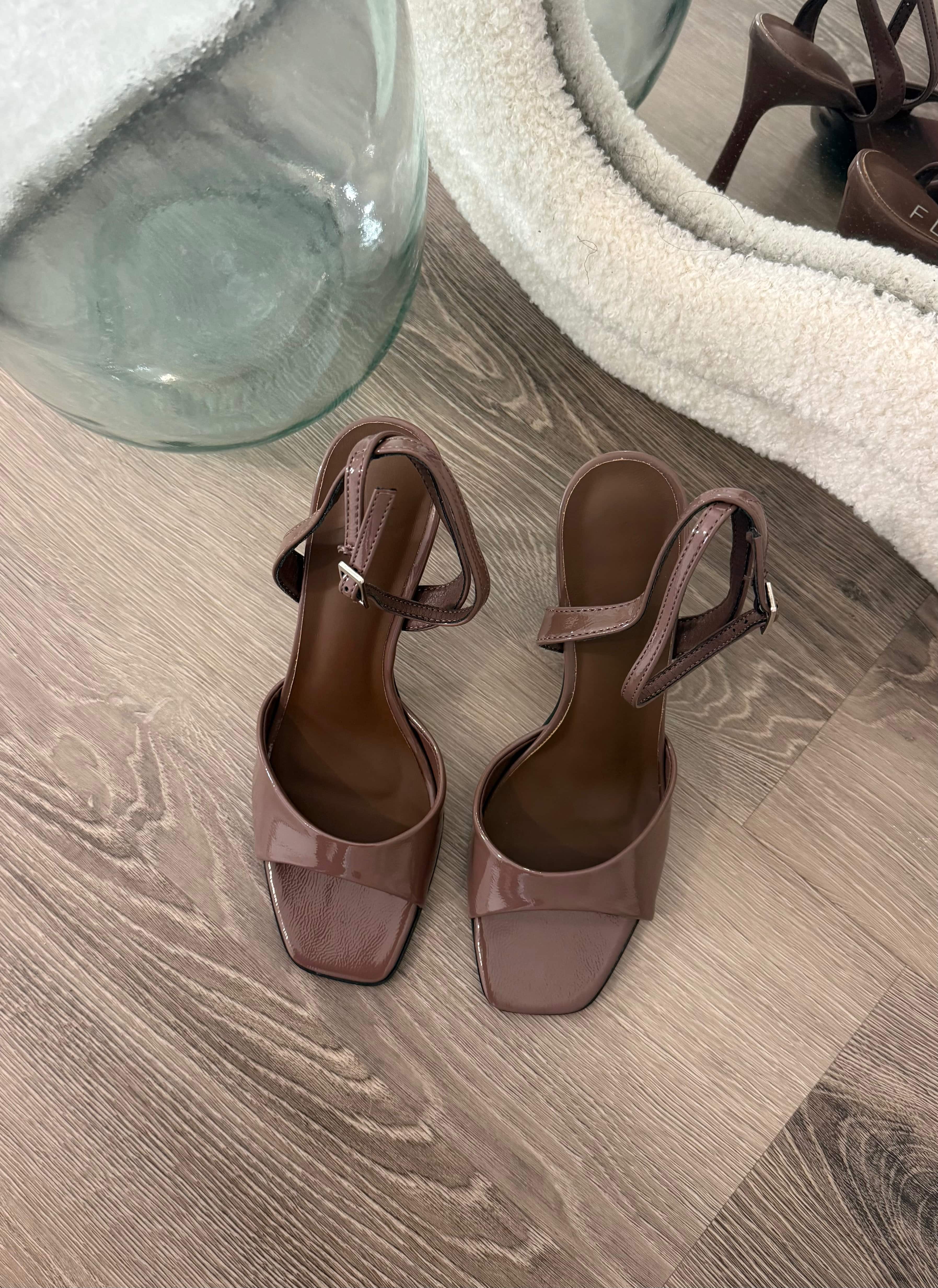 Sandália Kyra Brown  4