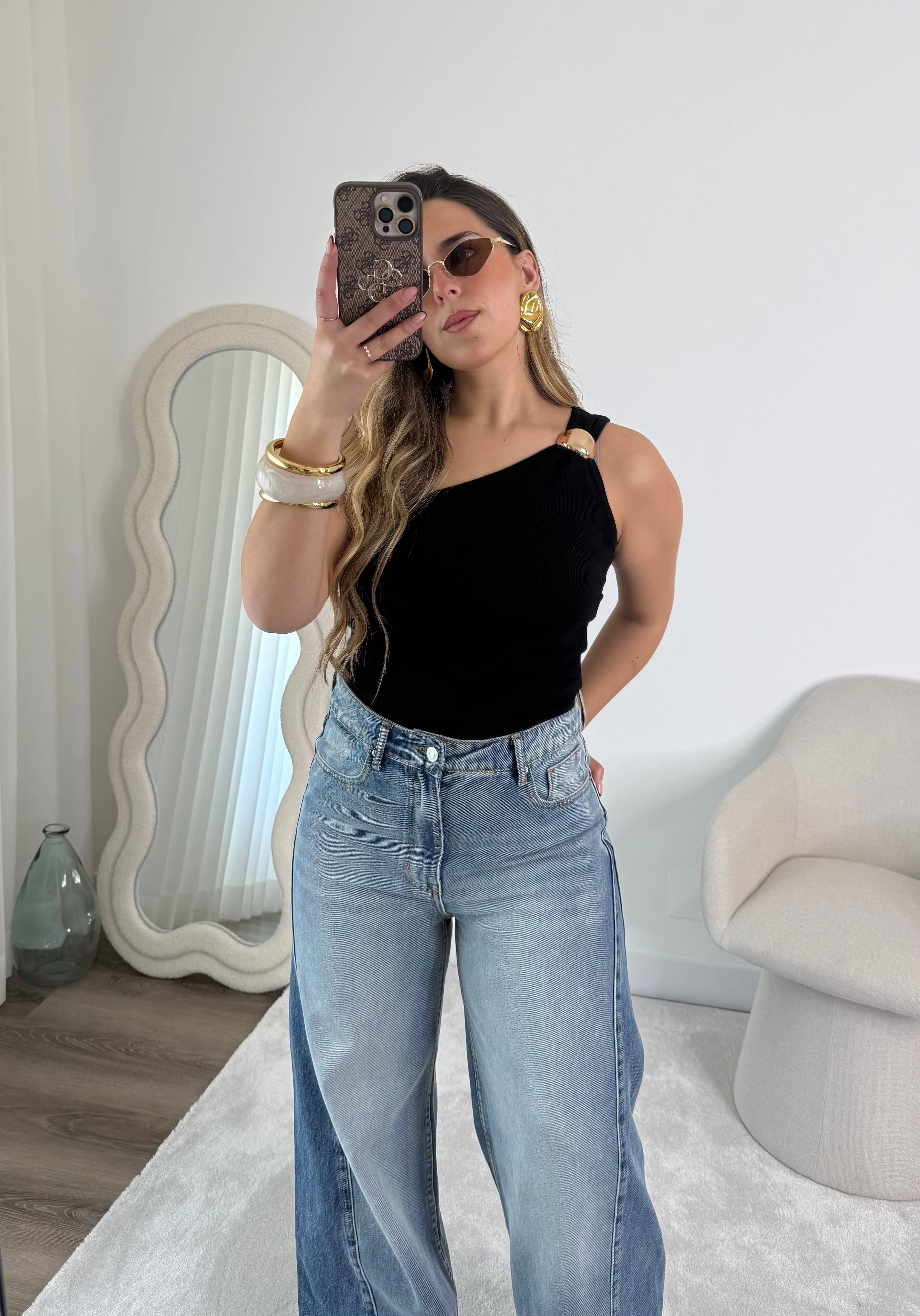 Top Ária - Black  1