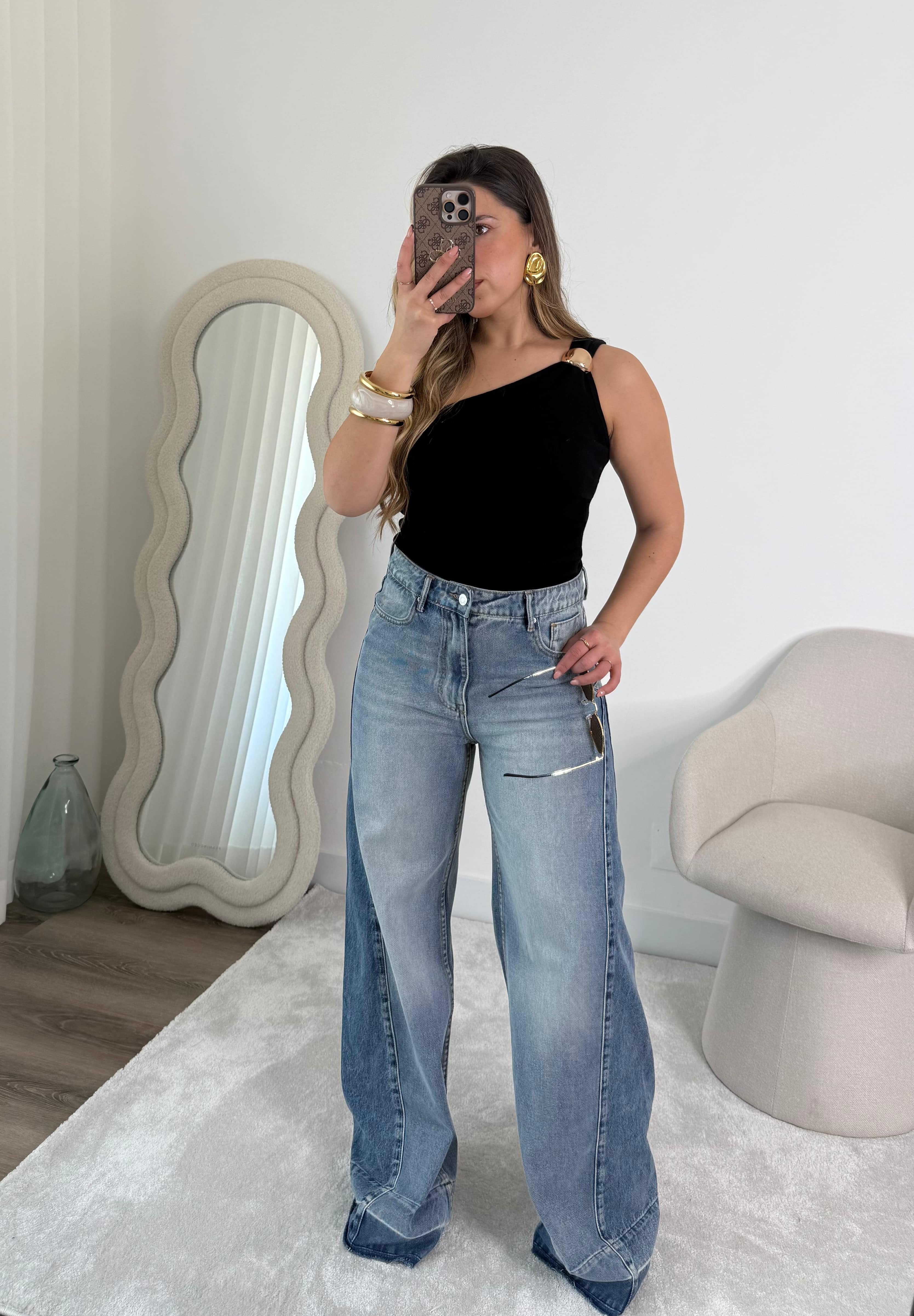 Top Ária - Black  6