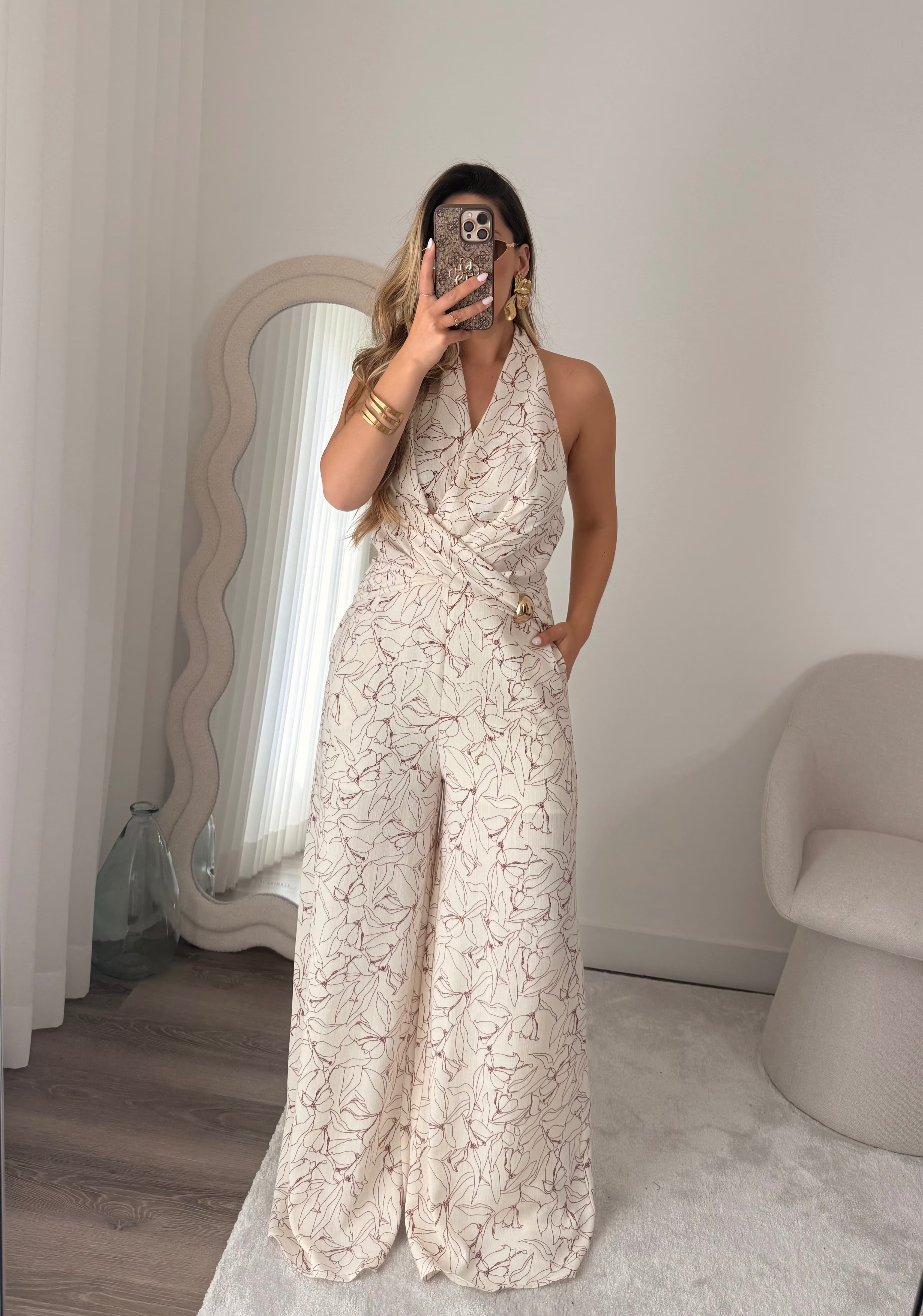     Macacão Flor de Linho 4