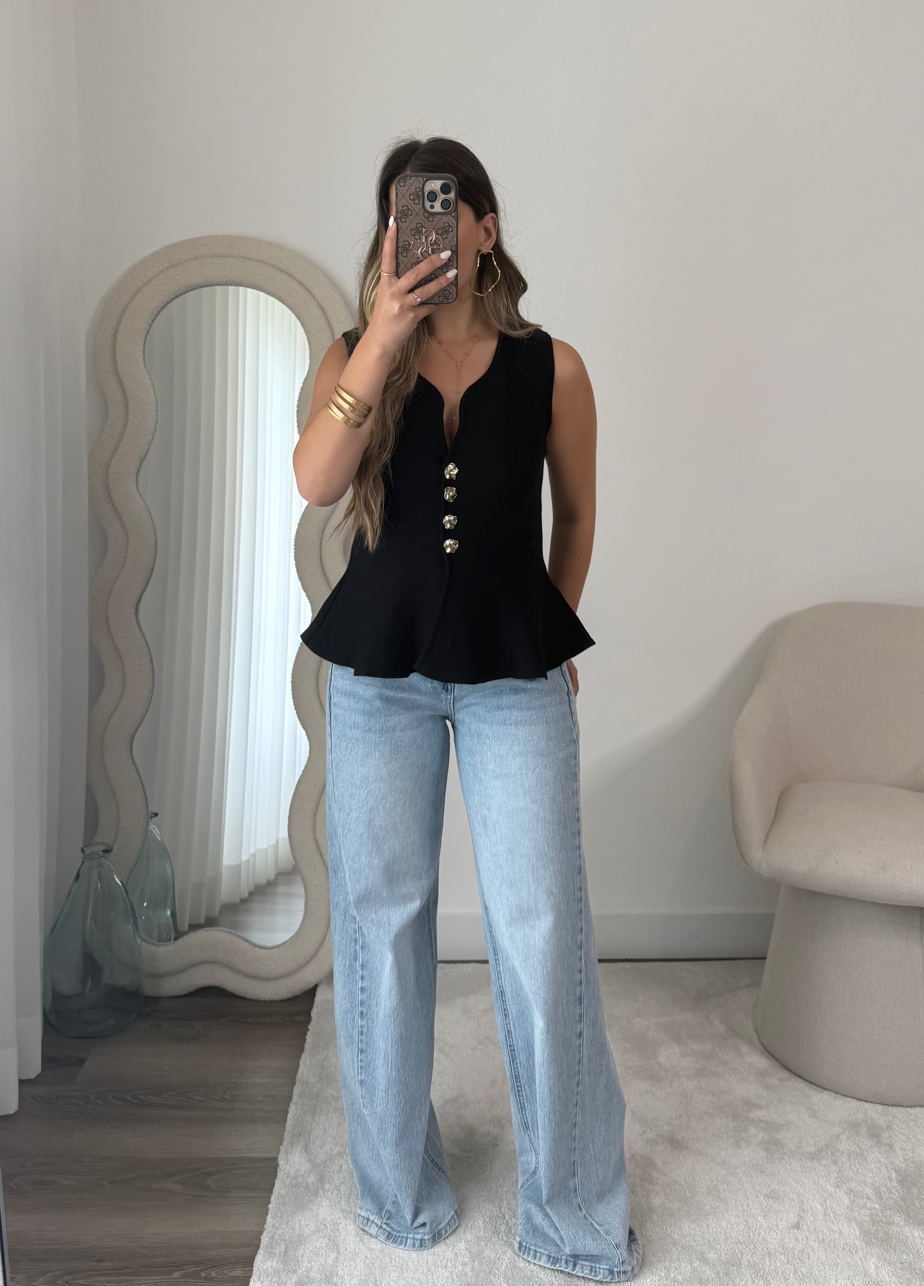 Top Silhouette Black 3