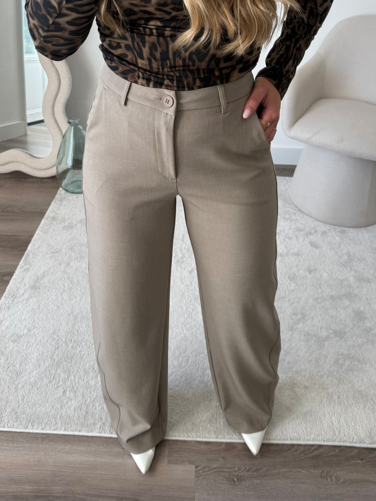 Calça Power Shape Balloon Taupe 2