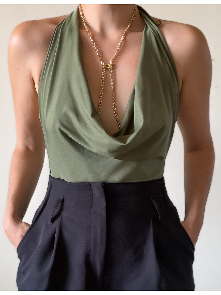 Top Halter con Cadena 1
