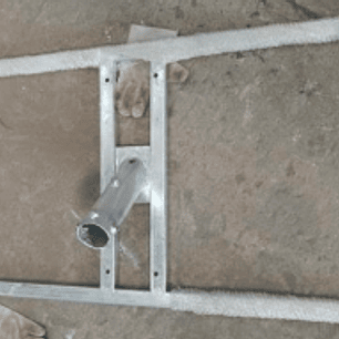 MARCO PANEL SOLAR 137X77 MM ACERO GALVANIZADO MONTAJE A PEDESTAL