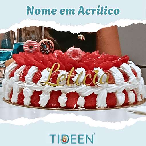 Nome em Acrílico Dourado para Bolo