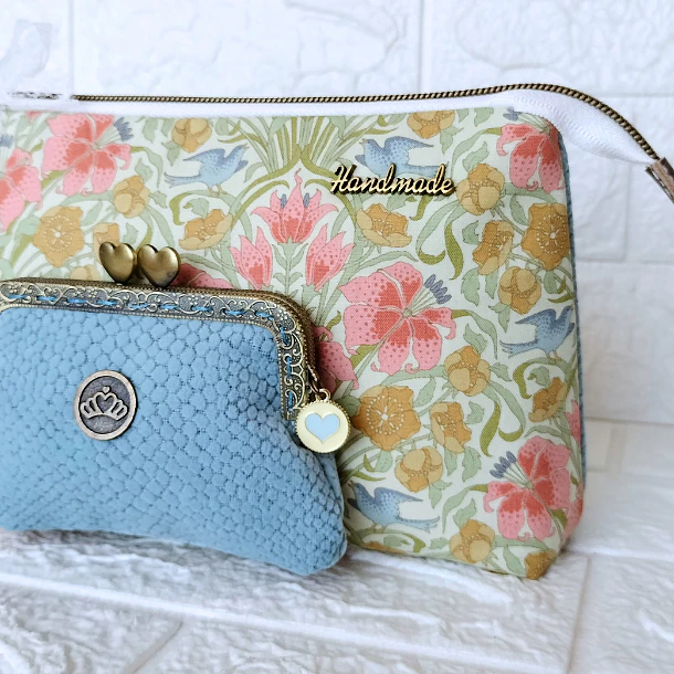 Mala de Mão com Porta Moedas 2