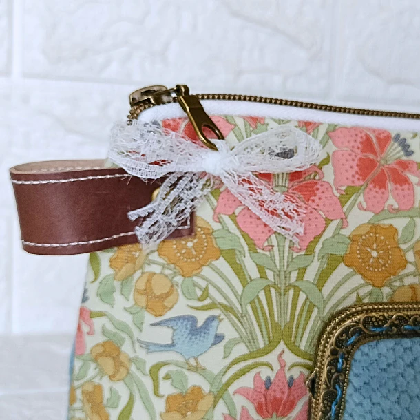 Mala de Mão com Porta Moedas 6