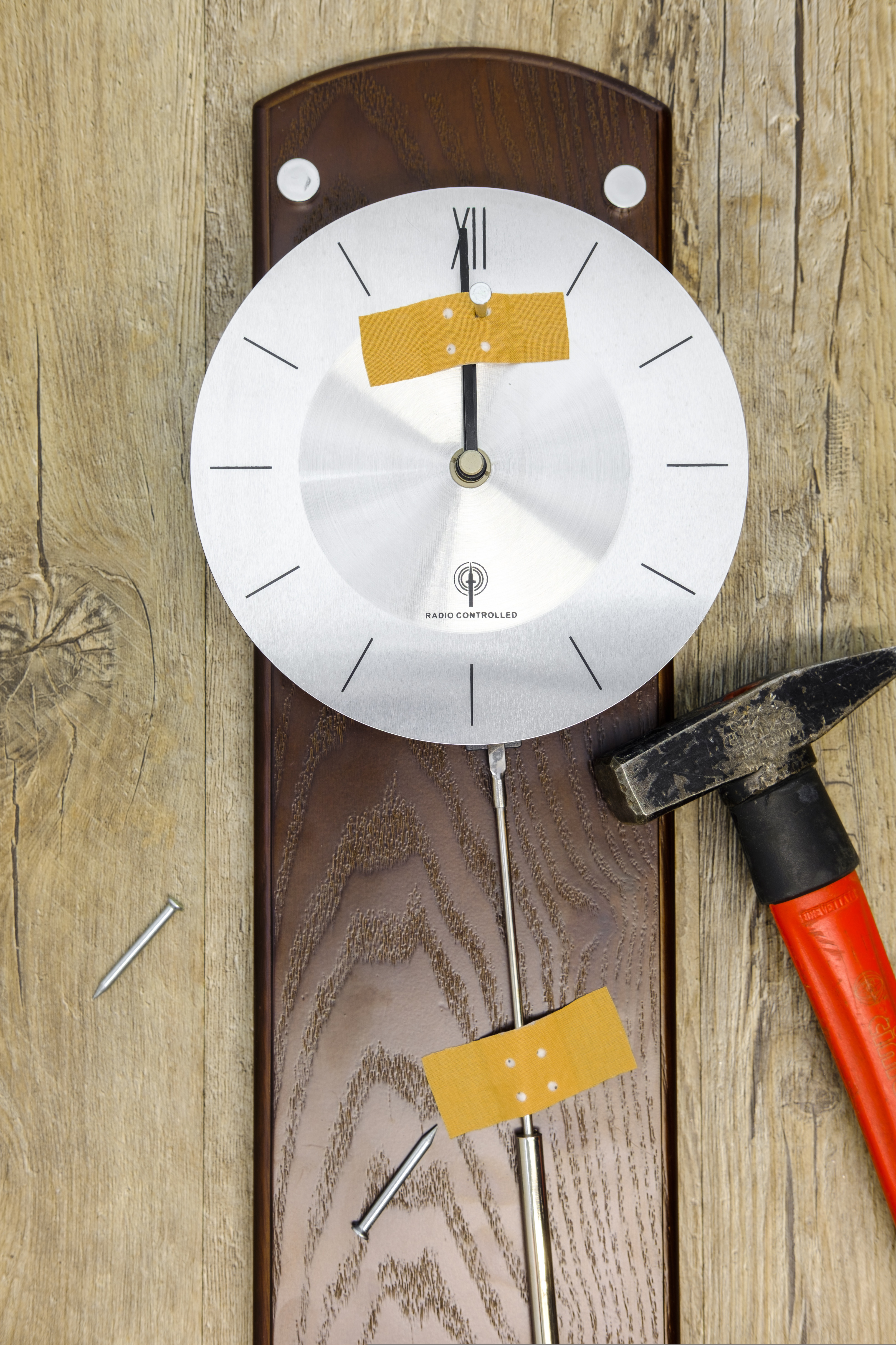 Cintas y adhesivos para instalación y fijación