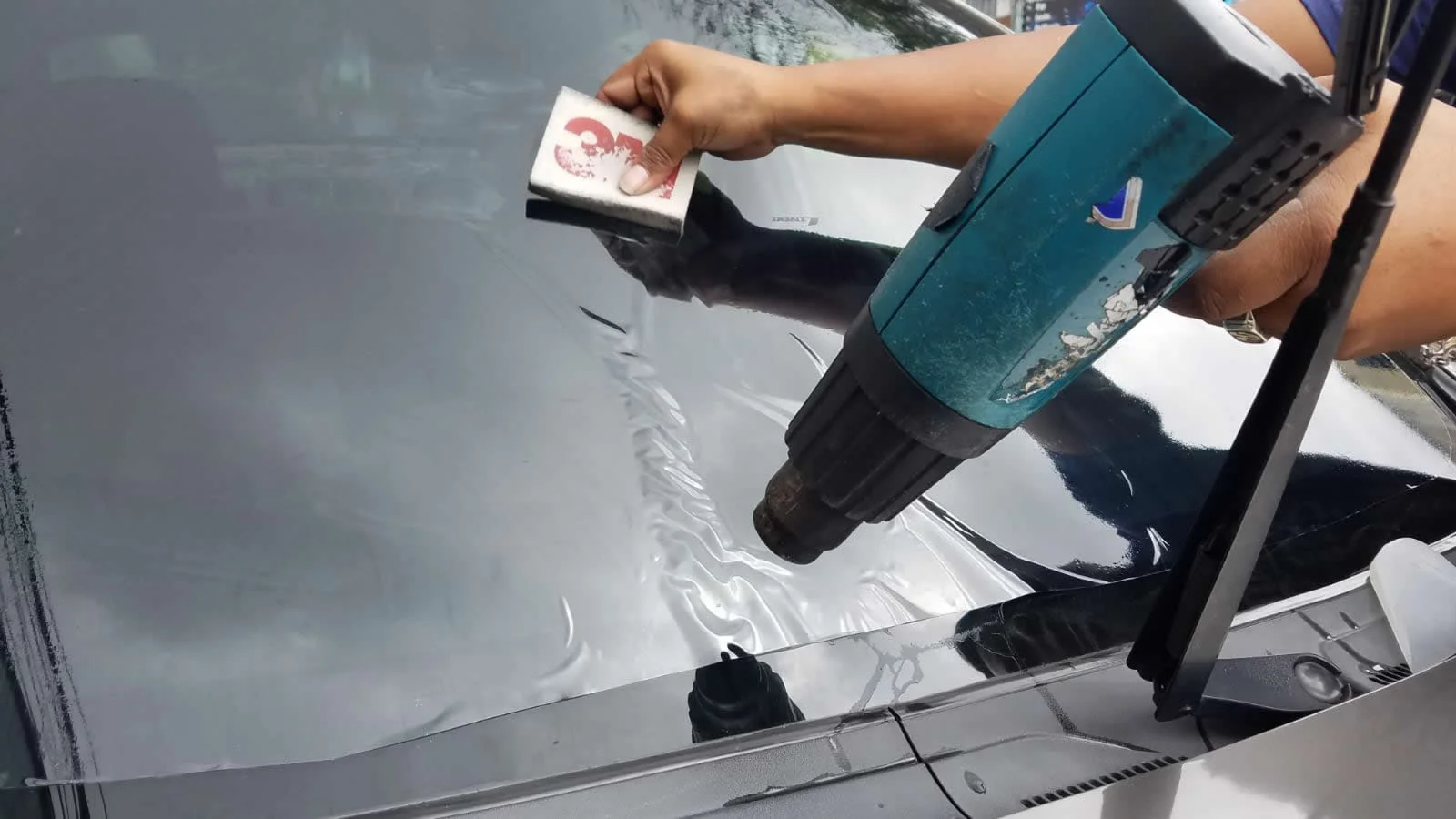 Herramientas y accesorios para instalación de polarizado