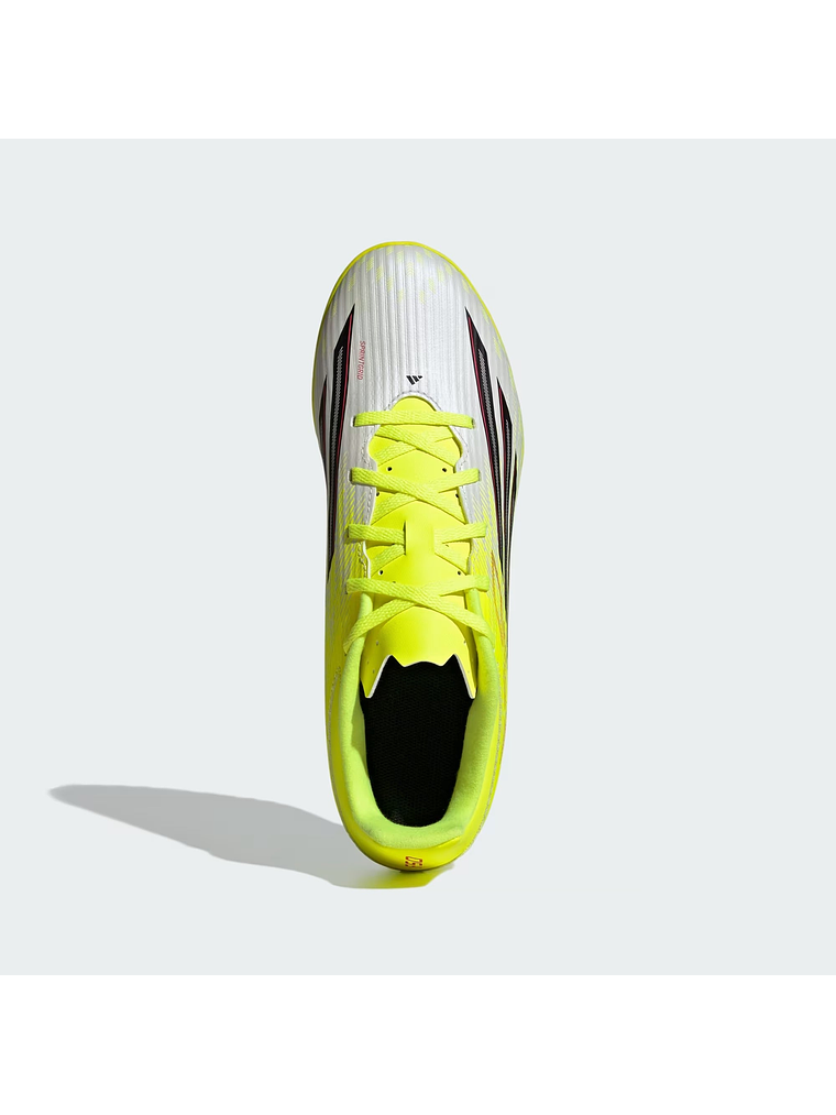 Botines F50 Club para Pasto Artificial 2