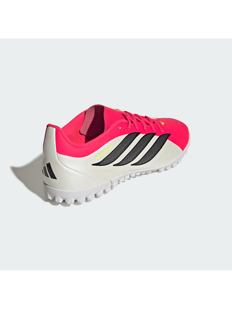 Botines Predator para Pasto Artificial 4