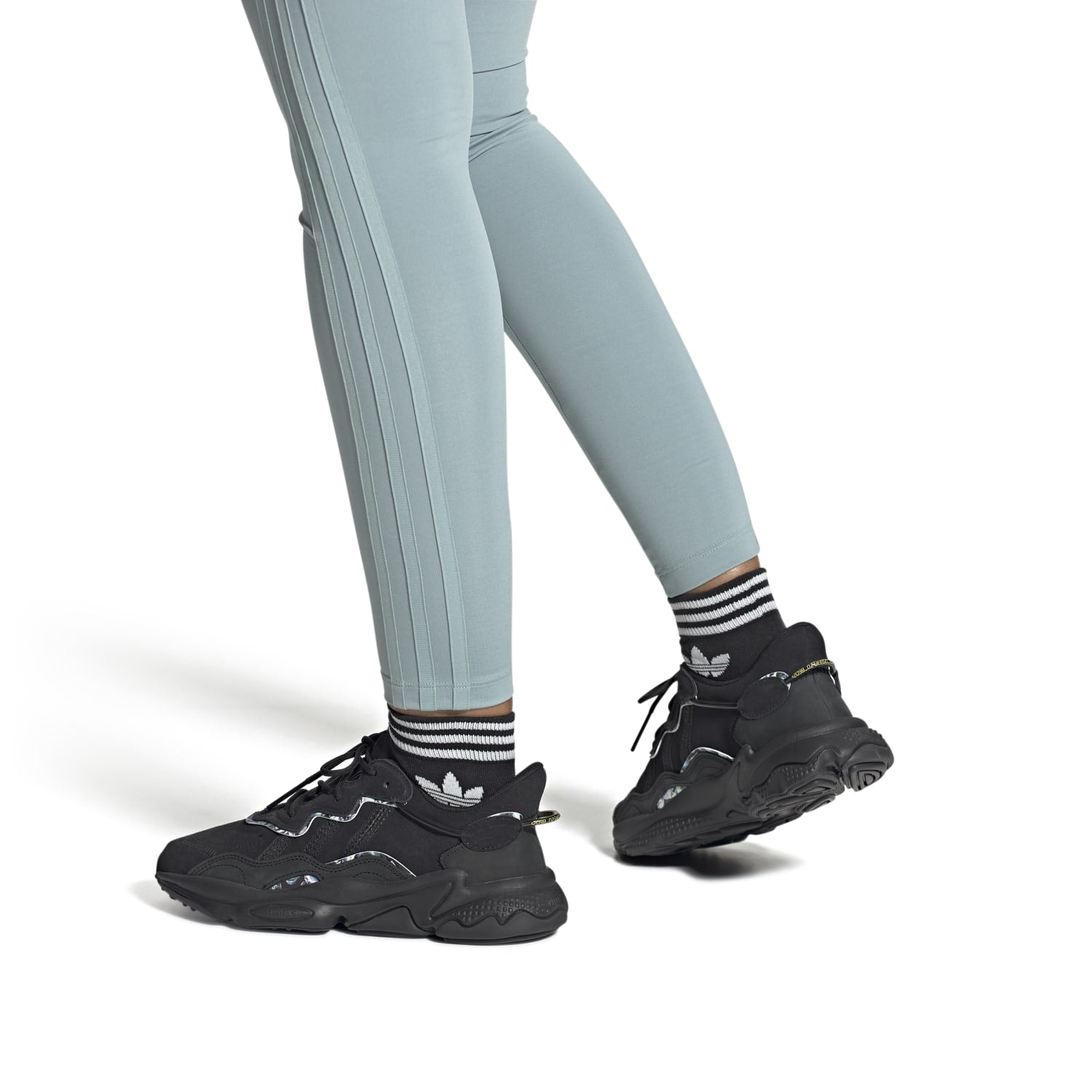 Zapatillas Urbanas Mujer adidas Ozweego 10