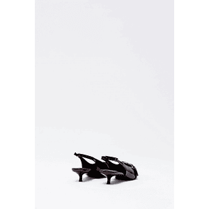 Zapato en punta - bordo