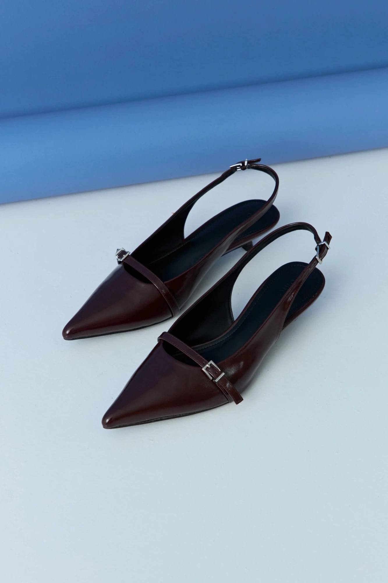 Zapato en punta - bordo 3