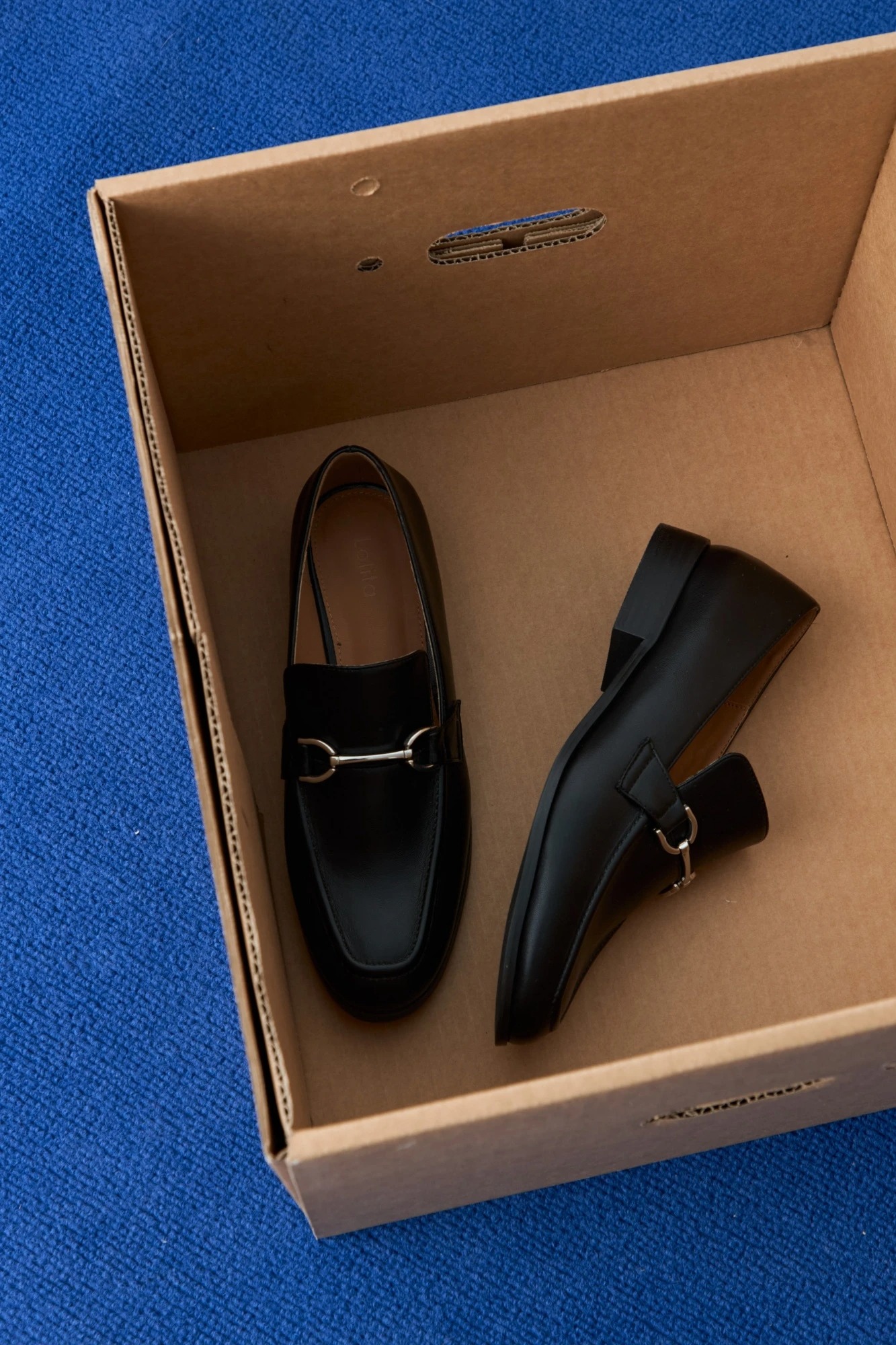 Mocasín hebilla metálica - negro 4