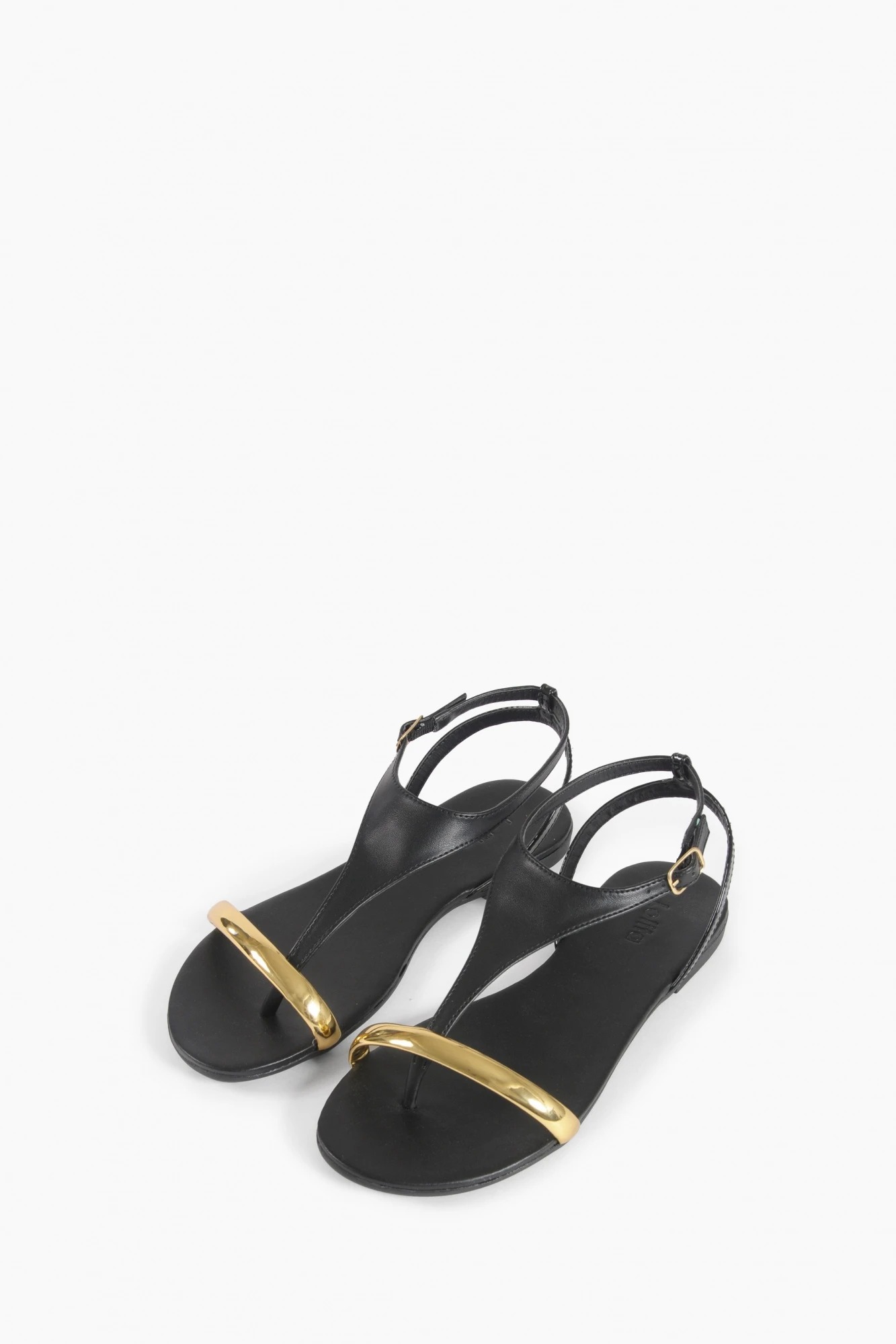 Sandalia plana con detalle metálico - negro 2