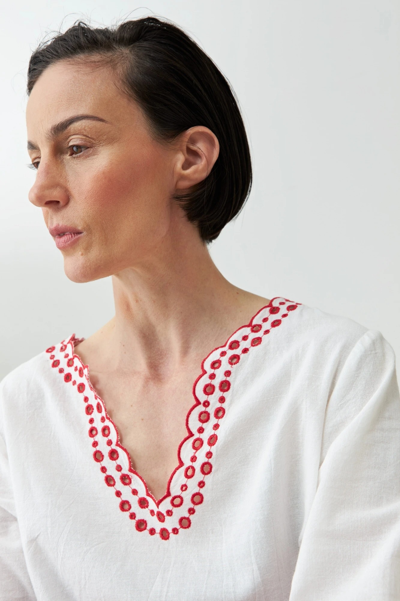 Blusa bordada manga larga - blanco 5