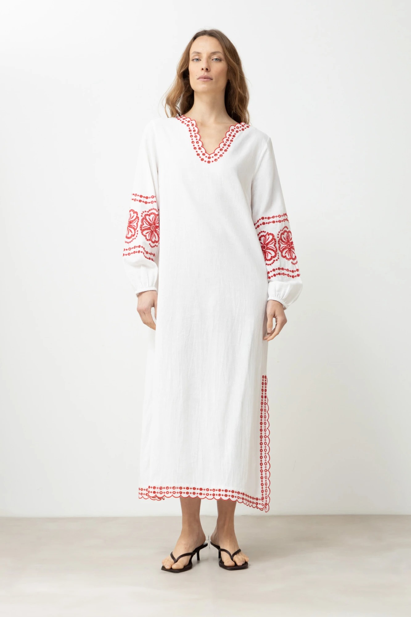 Túnica larga con bordados - crudo 2