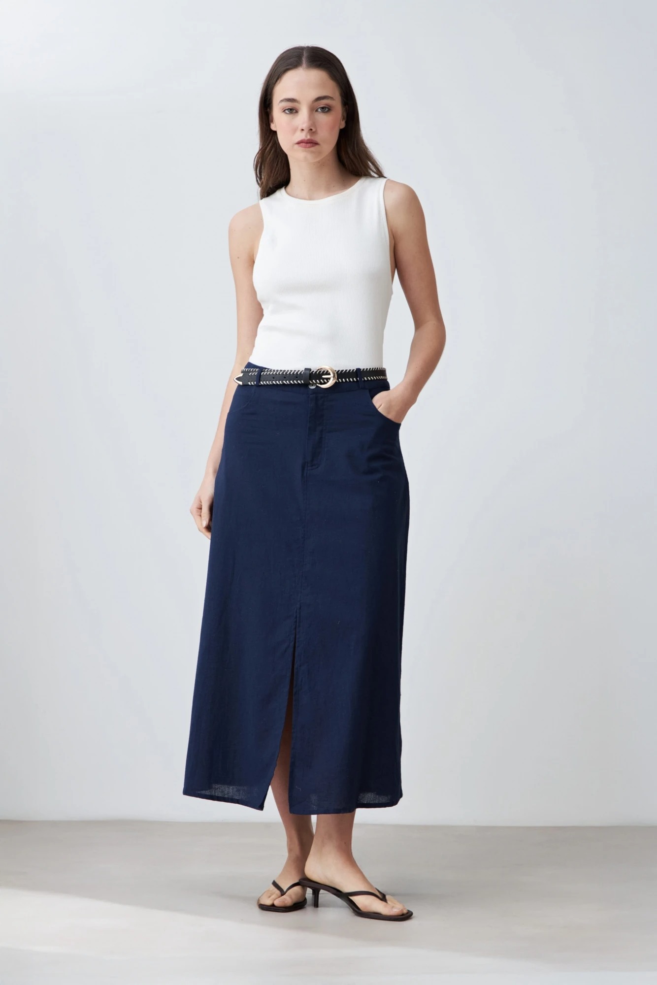 Falda midi con tajo - azul marino 1