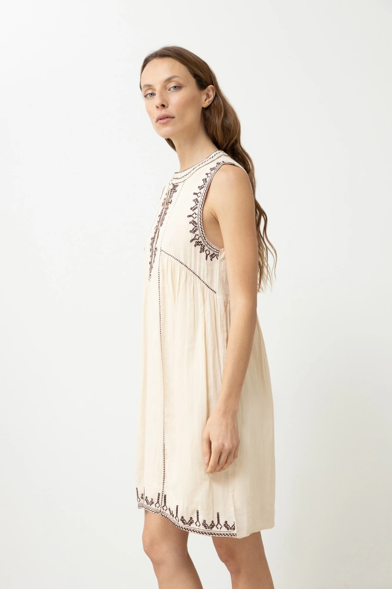 Vestido boho con bordados - beige 4