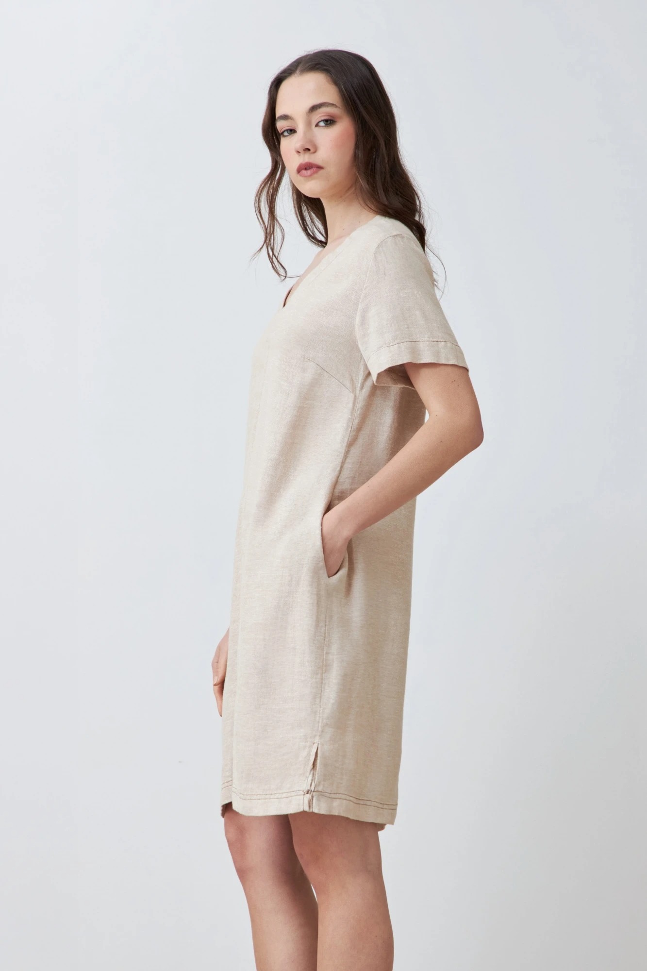 Vestido de lino con pespuntes en contraste - beige melange 2