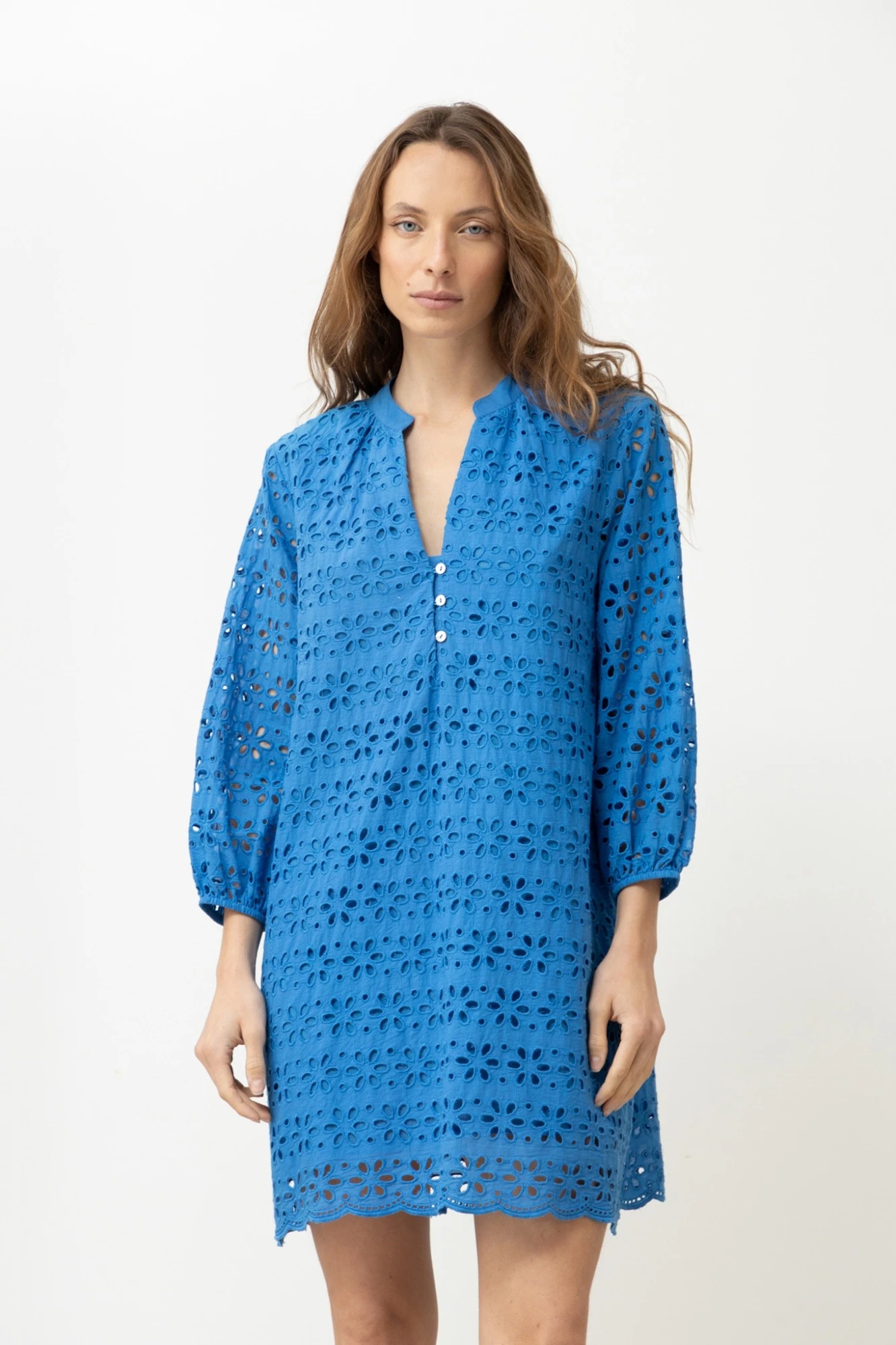 Vestido broderie cuello mao - azul regata 3