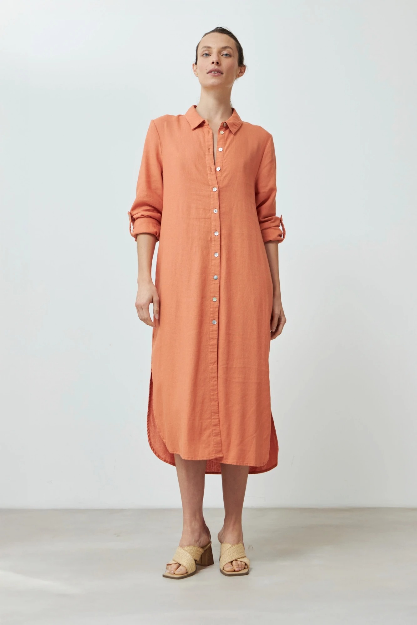 Vestido de lino camisero - durazno 1