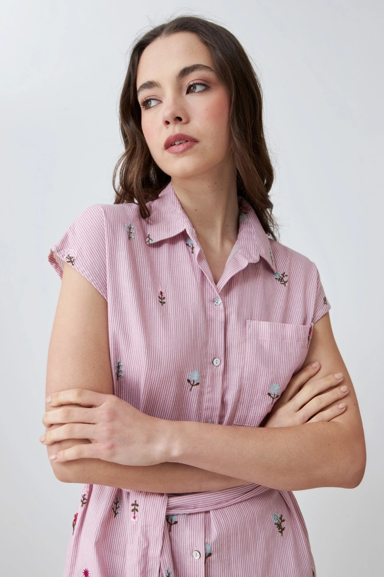 Vestido rayado con bordados florales - rosa 5