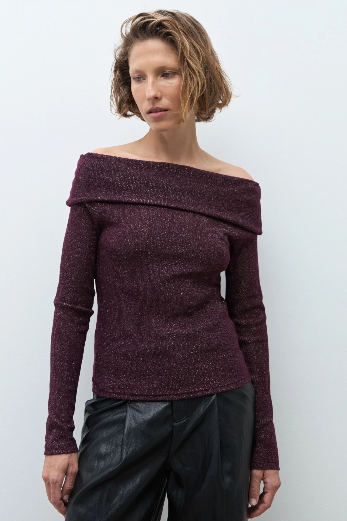 Blusa escote bardot - ciruela 3