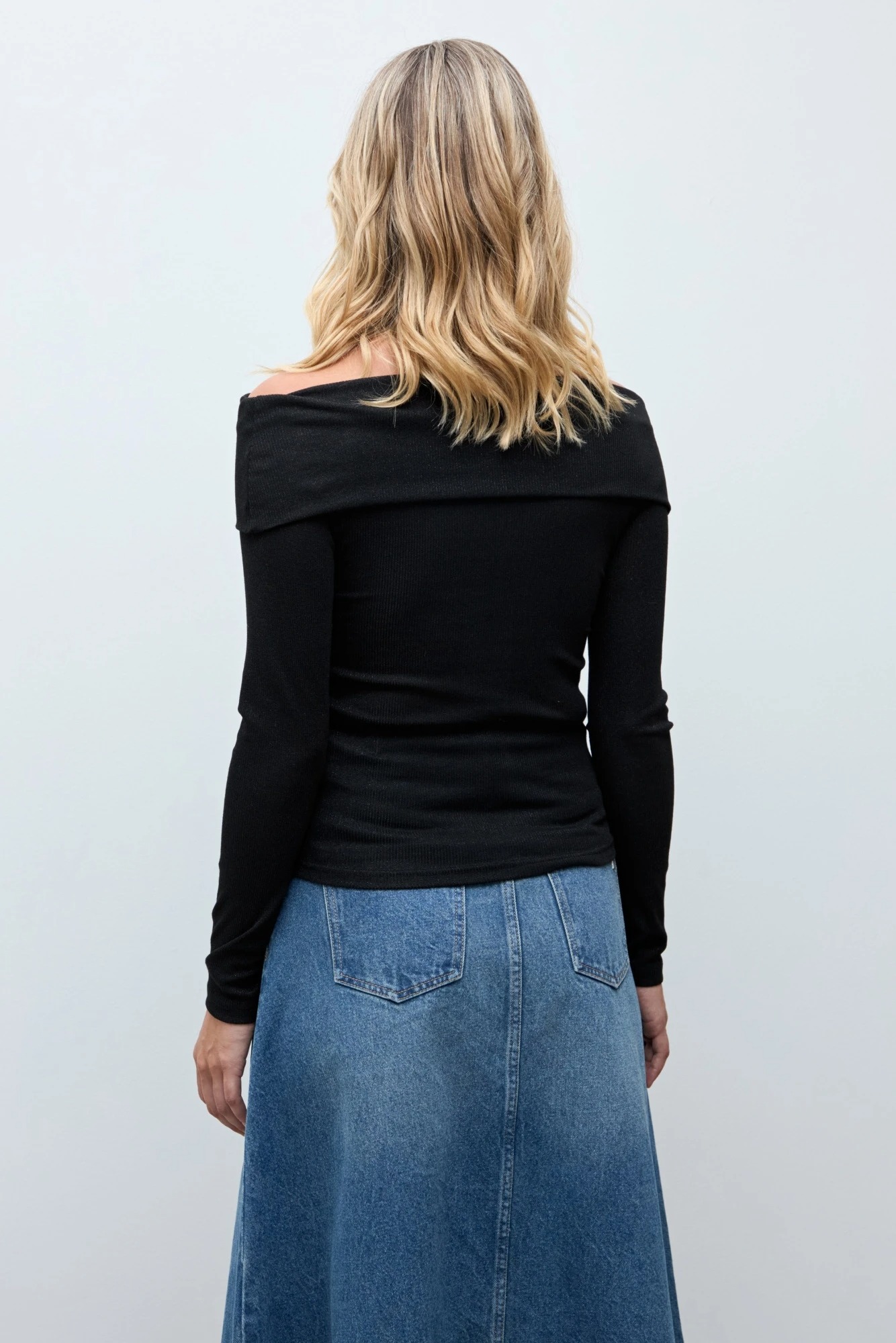 Blusa escote bardot - negro 2