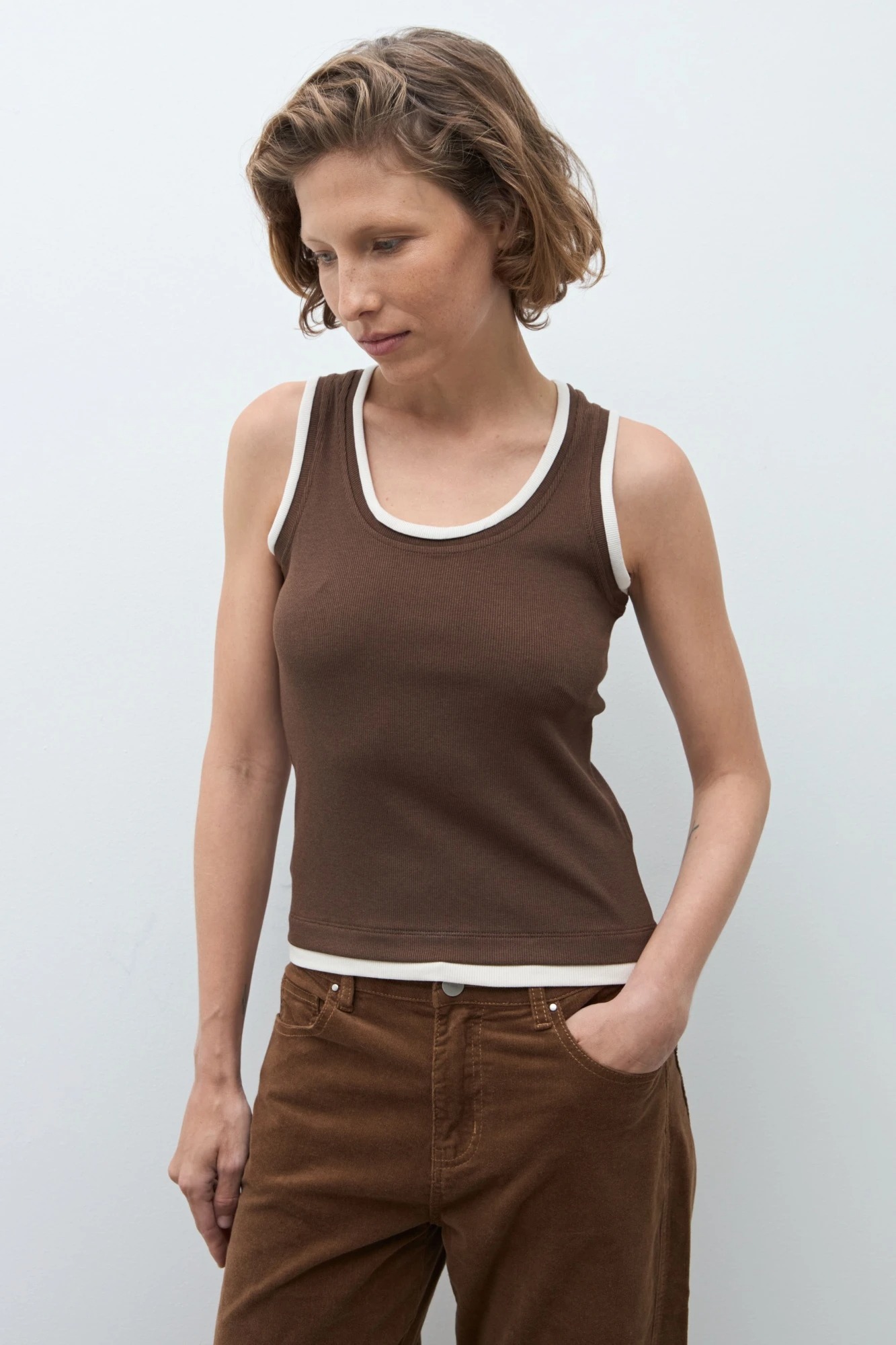 Musculosa superpuesta - chocolate 5