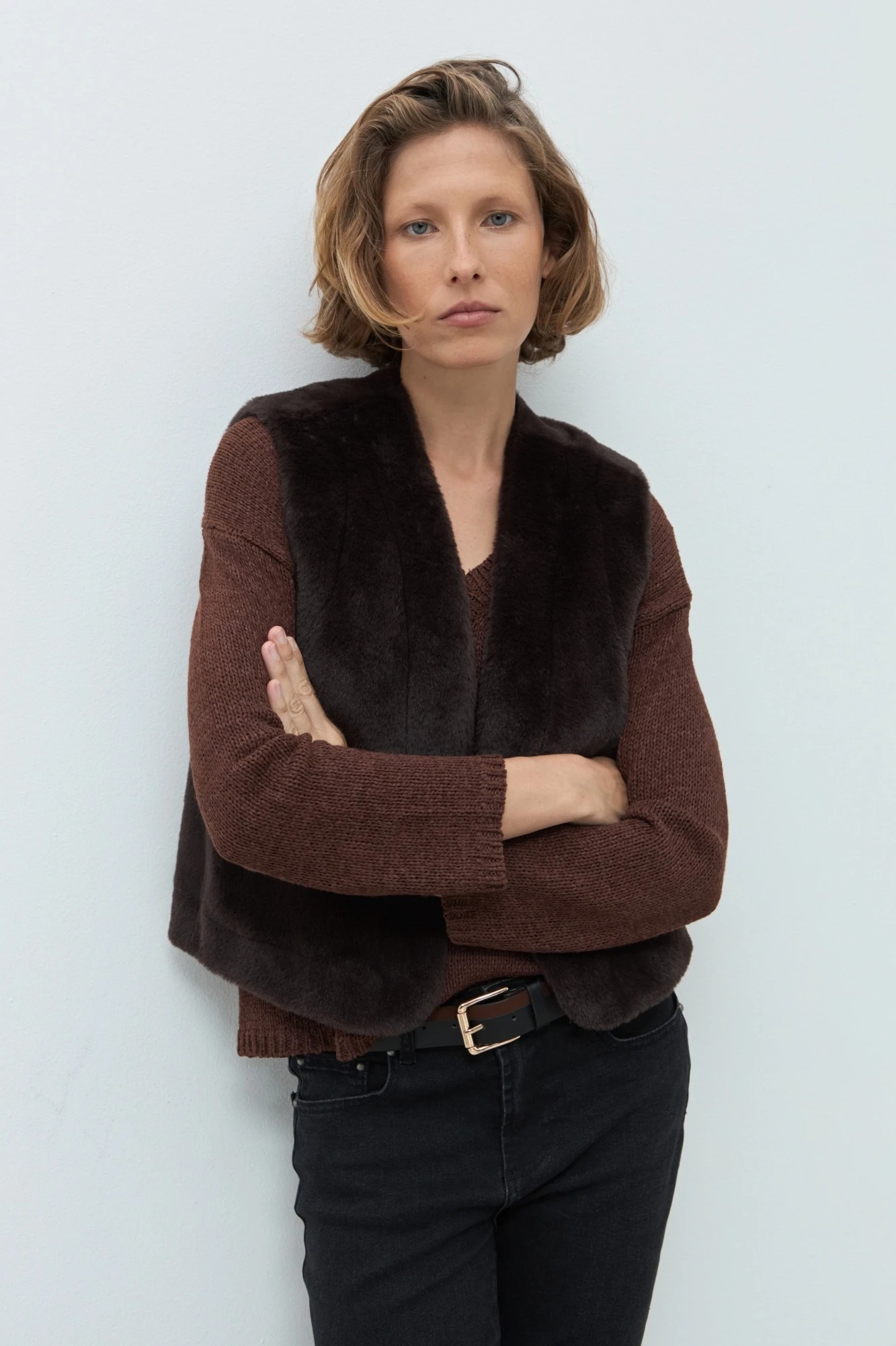 Chaleco con piel reversible - chocolate 6