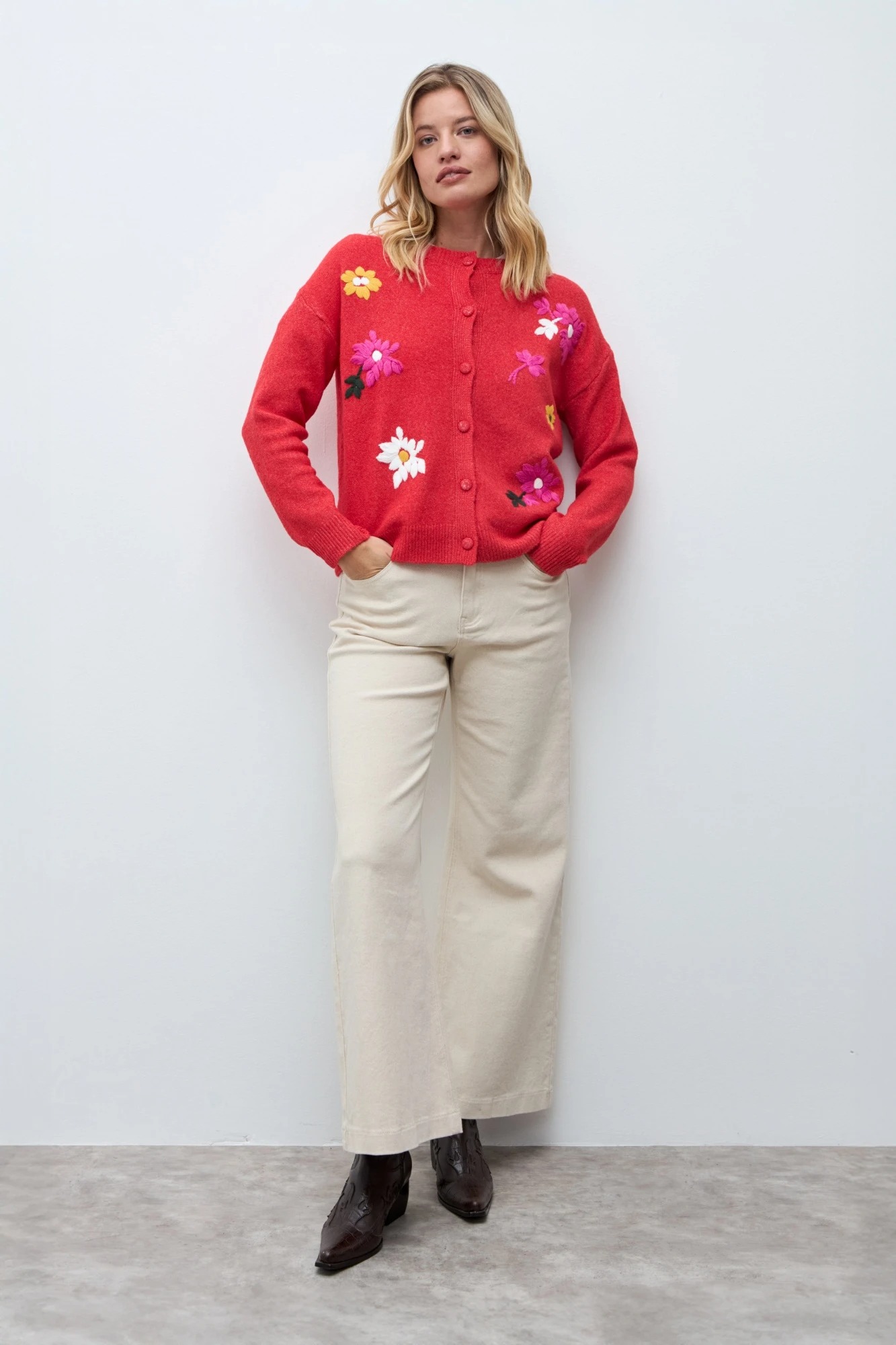 Cardigan bordado floral multicolor - rojo 2