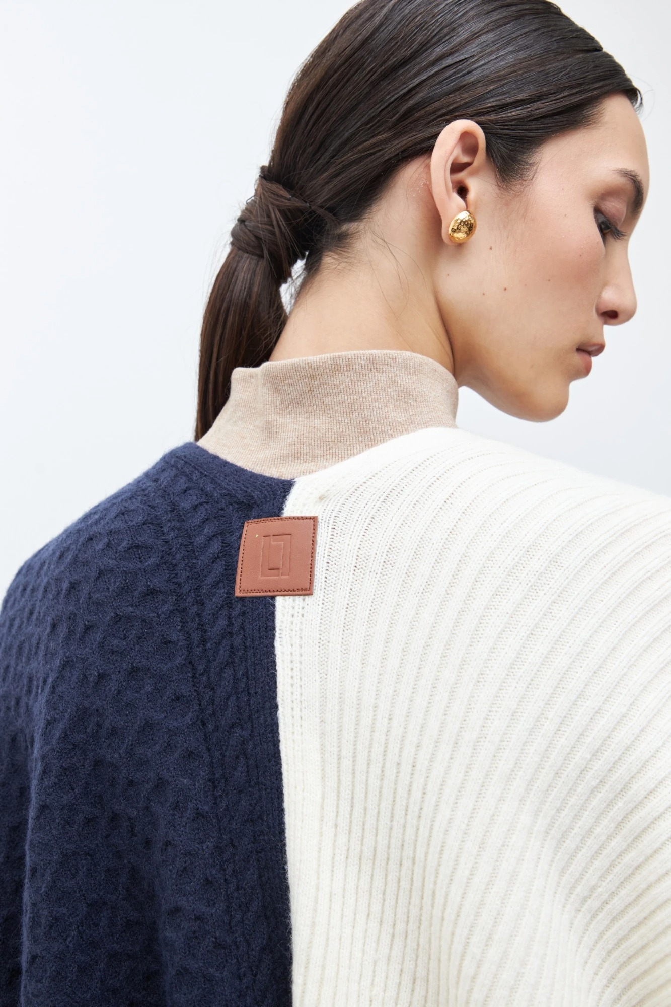 Ruana color block con flecos - azul marino 6