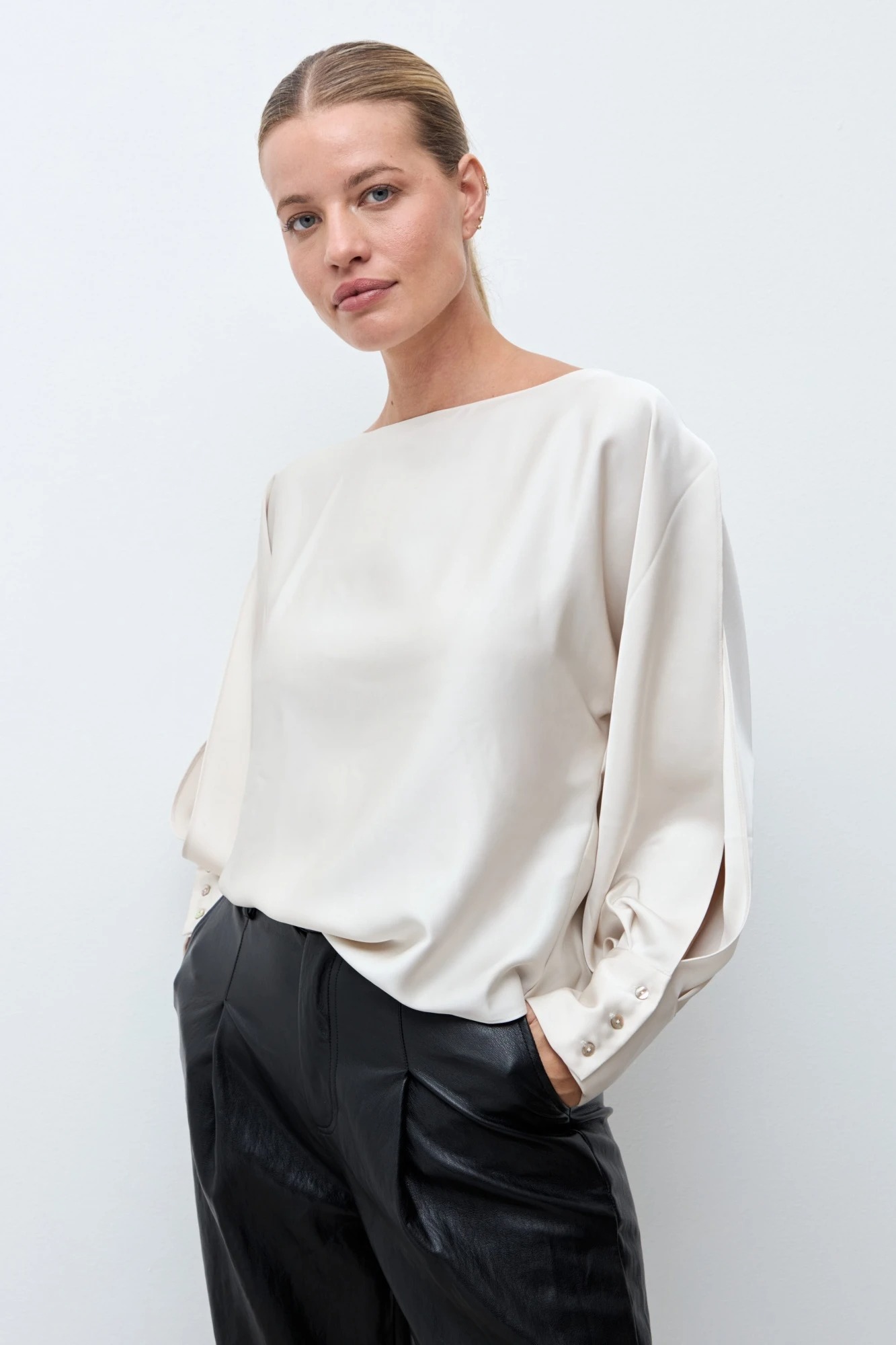 Blusa satén - crudo 5