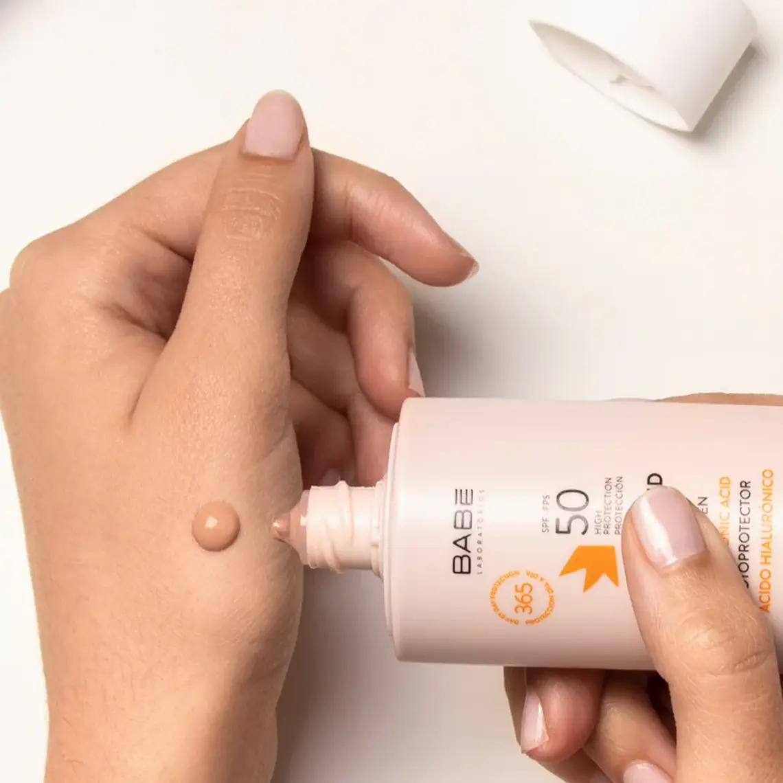 FOTOPROTECTOR SUPERFLUIDO COLOR SPF50 50ml 2