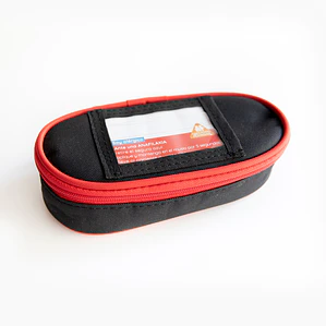 Estuche Aislante Autoinyector y Fármacos Negro con Rojo O