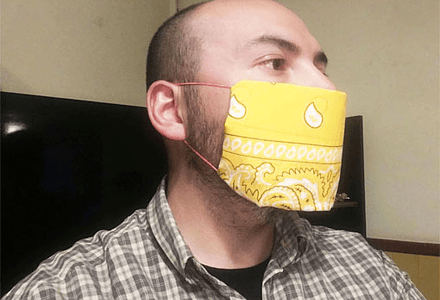 Tutorial: ¿Cómo hacer una mascarilla con una Bandana?