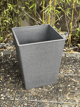 Macetero 43cm alto x 20cm - Lineas Horizontal