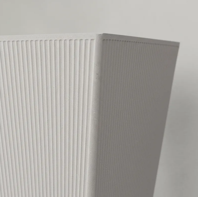 Macetero 55 cm alto x 49 x 30 cm base - Lineas Vertical  4