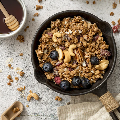 Granola dorada Premium. Con miel y nuez pecana 230  g 