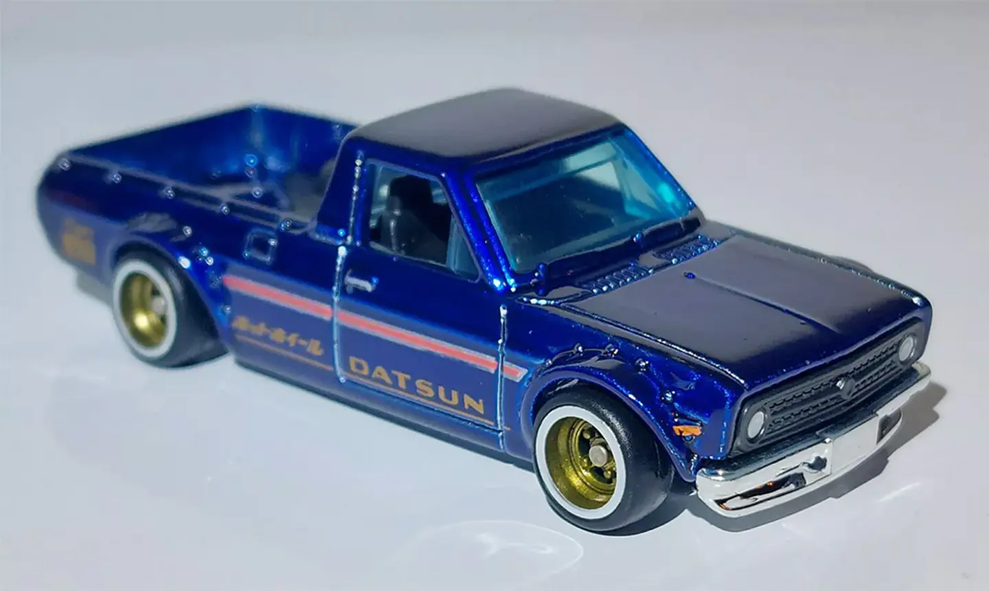 STH Hot Wheels - 1975 Datsun Sunny Truck (B120) - SUPER TREASURE HUNT 3