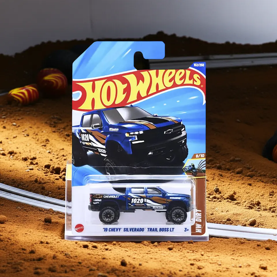Mattel Hot Wheels - 19 Chevy Silverado Trail Boss Lt - Dirt 8/10 - Escala 1:64 Juguete de Colección 4