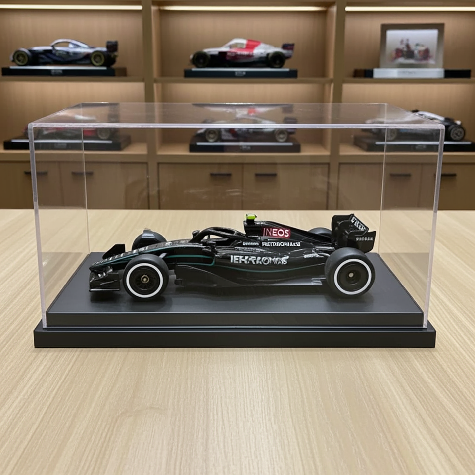 Mattel Hot Wheels - Mercedes AMG Petronas Formula 1 - Track Aces 1/5 F1 - Escala 1:64 Juguete de Colección 2